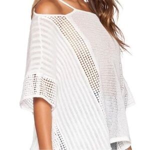 Free People Cream Boho Poncho Cold Shoulder Top Crochet Dolman Sleeve Size Small